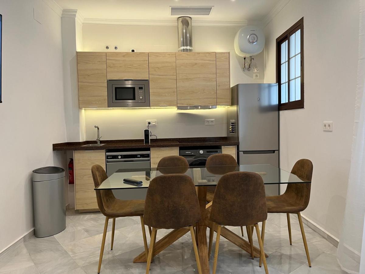 Monkeys Apartments Santa Clara Deluxe Sevilla Buitenkant foto